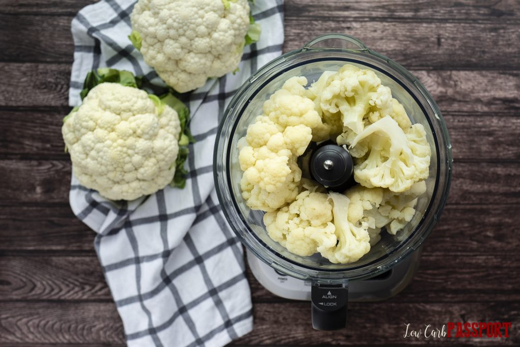 steamed cauliflower in a food processor